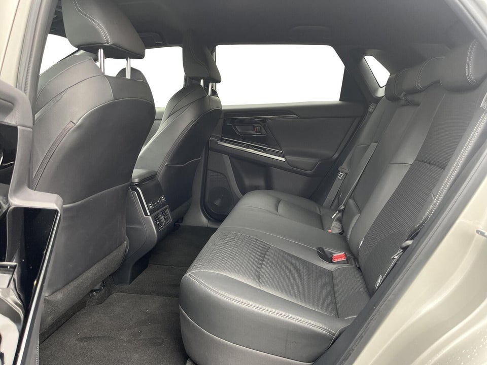 Toyota bZ4X Executive 5d