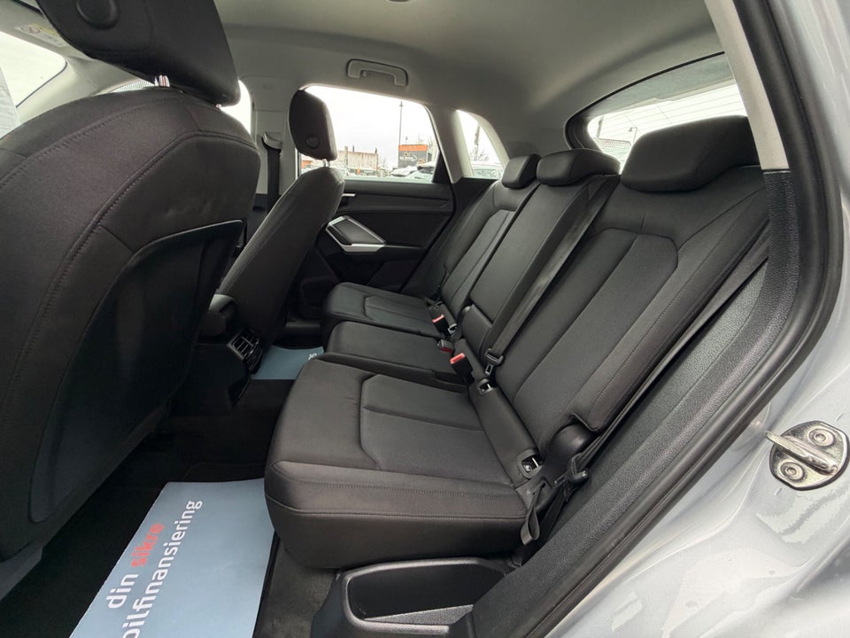 Audi Q3 35 TFSi Advanced Prestige S-tr. 5d