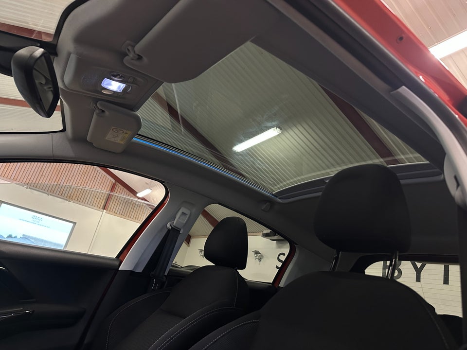 Peugeot 208 1,6 BlueHDi 100 Desire Sky 5d