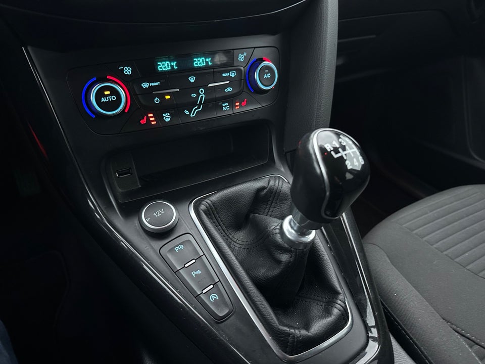 Ford Focus 1,0 SCTi 125 Titanium Fun stc. 5d