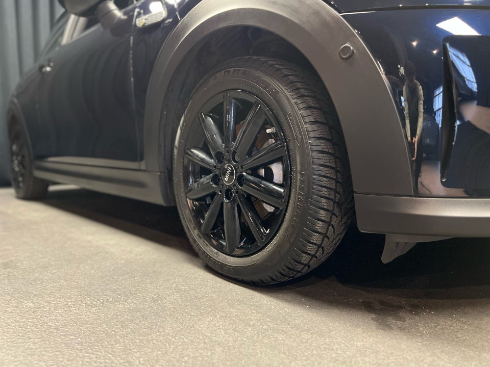 MINI Cooper SE Yours Lounge 3d