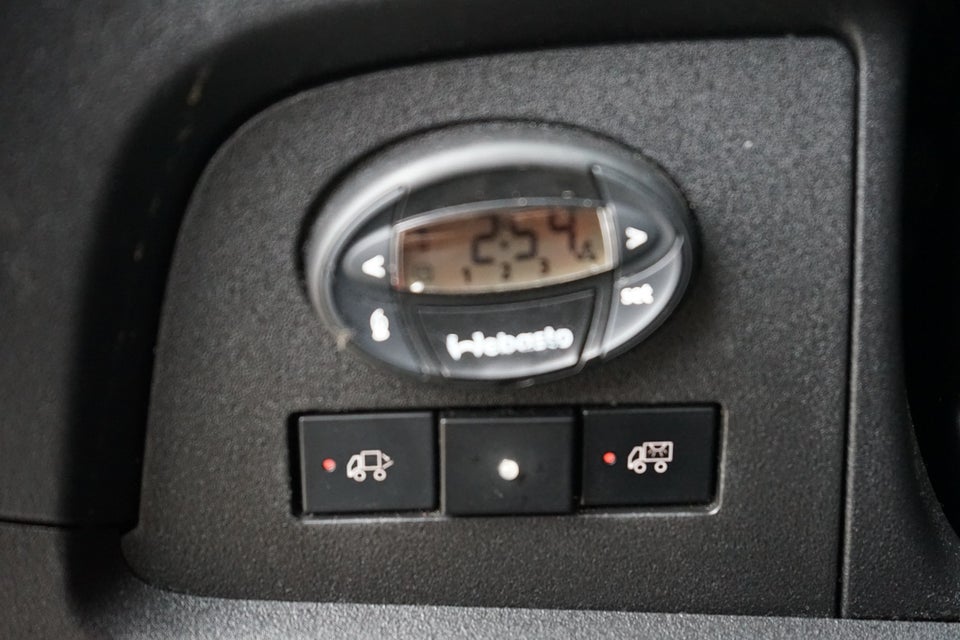 Iveco Daily 2,3 35S16 Alukasse m/lift AG8 2d