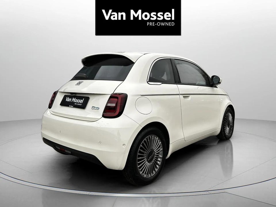 Fiat 500e 42 Icon 3d