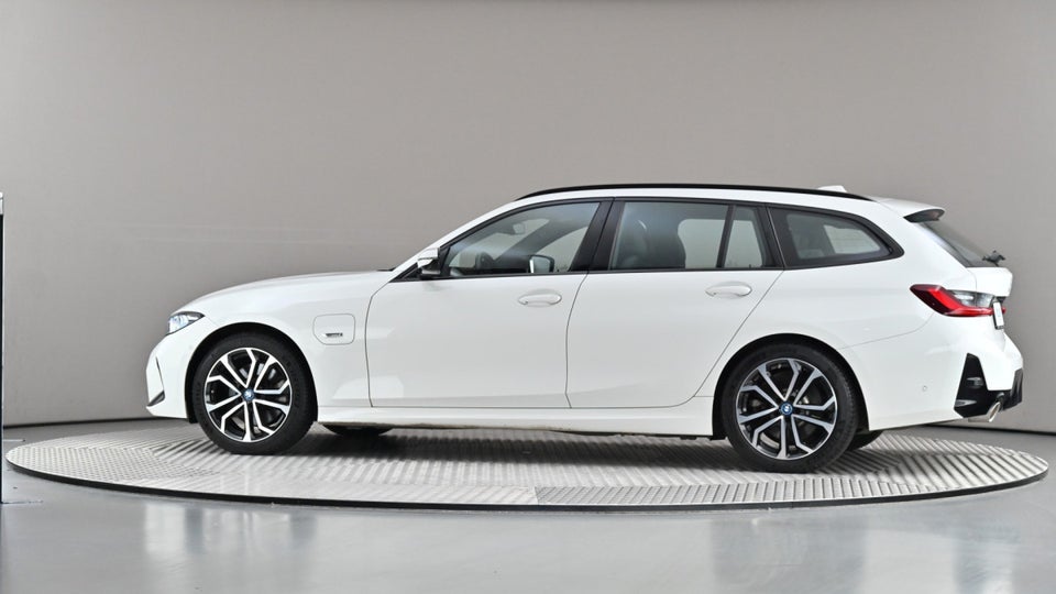 BMW 330e 2,0 M-Sport aut. 4d