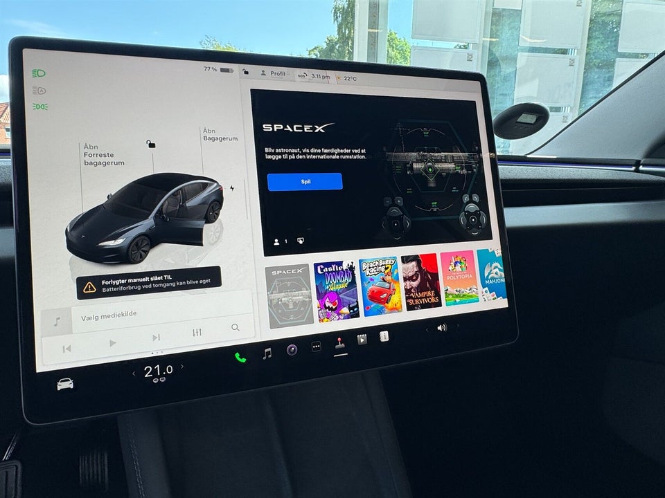 Tesla Model 3 Long Range AWD 4d