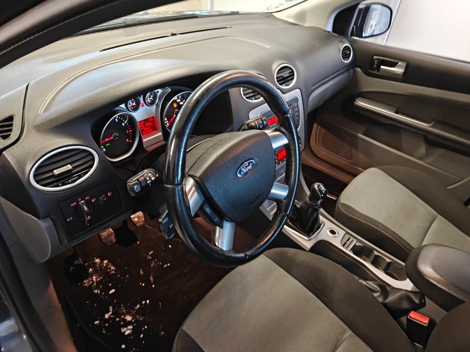 Ford Focus 1,6 Trend Collection stc. 5d