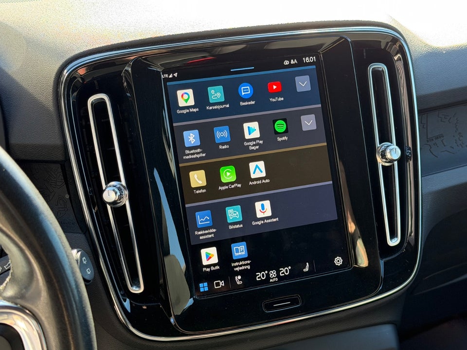 Volvo XC40 ReCharge Core 5d