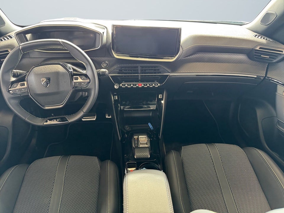 Peugeot e-2008 54 GT 5d