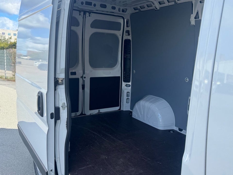 Toyota ProAce Max 2,2 D 180 Comfort Master Kassevogn L2H2 aut.