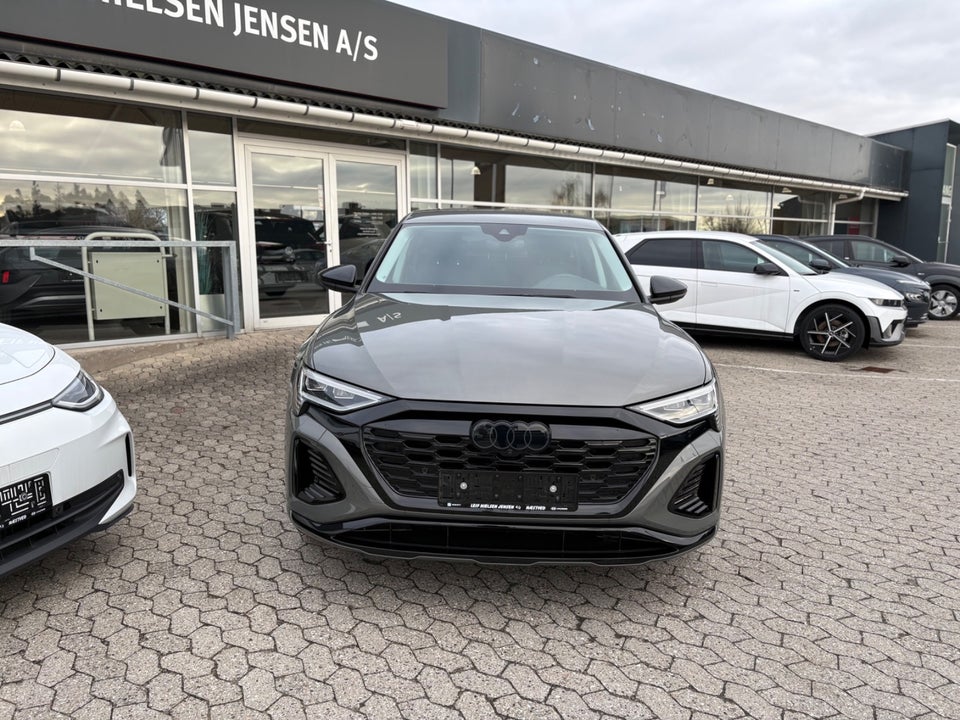 Audi Q8 e-tron 50 S-line Sportback quattro 5d