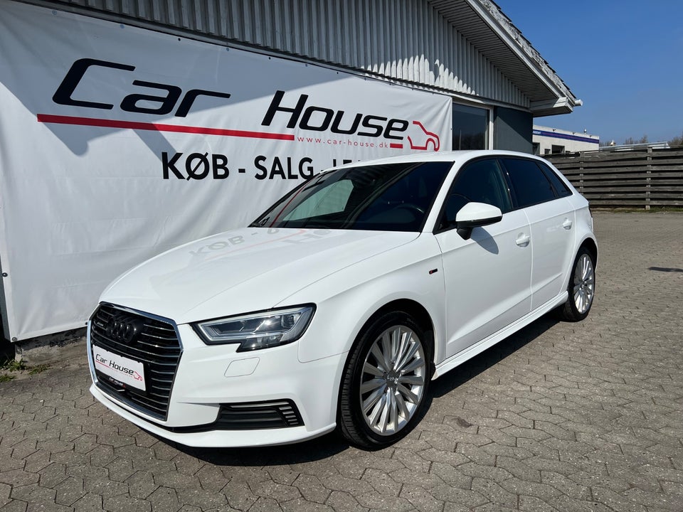 Audi A3 1,4 e-tron S-line Sportback S-tr. 5d