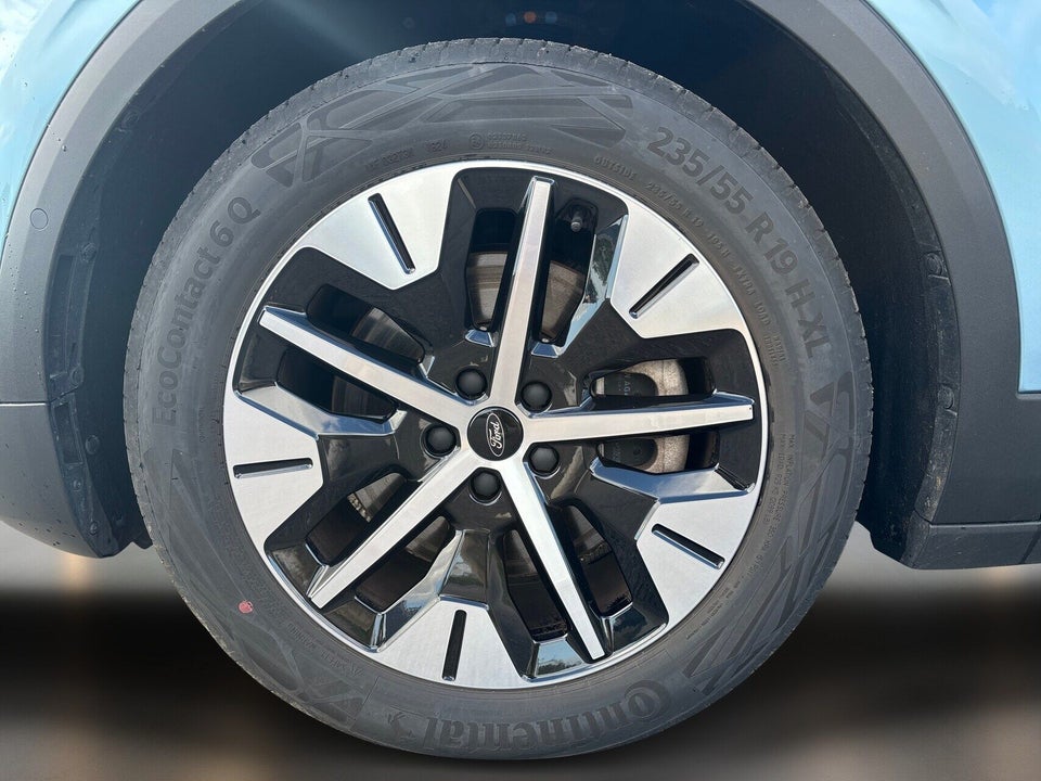 Ford Explorer 77 Premium Extended Range 5d