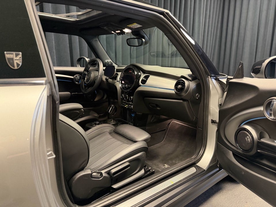 MINI Cooper SE Yours Trim 3d