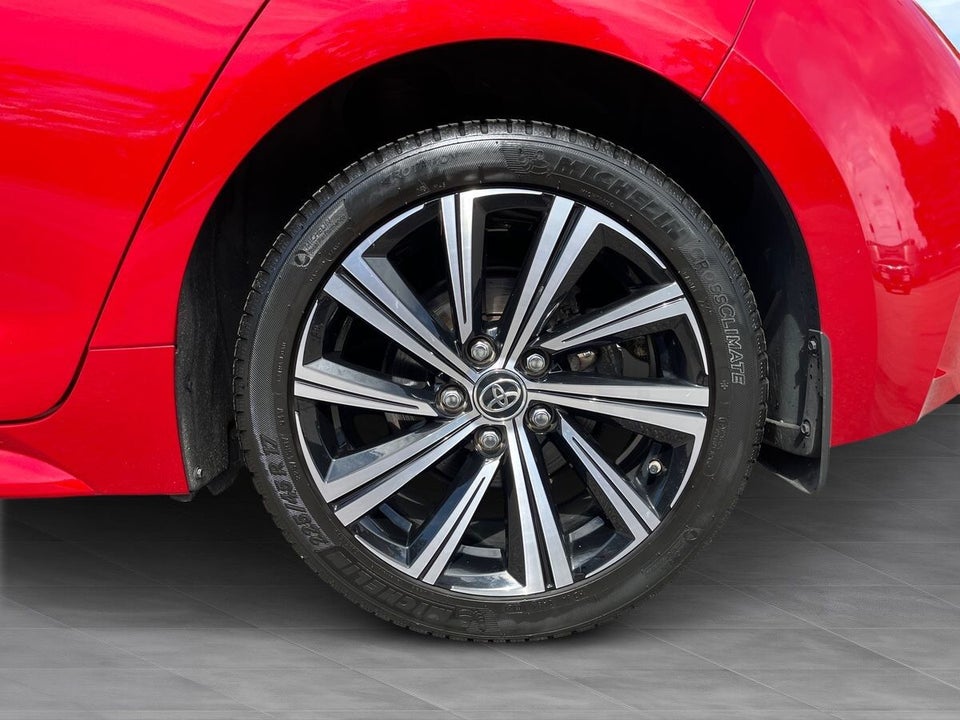 Toyota Corolla 2,0 Hybrid Active Premium MDS 5d