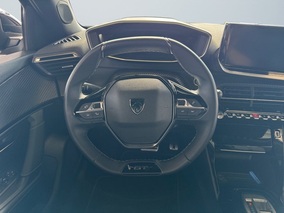 Peugeot e-2008 54 GT 5d