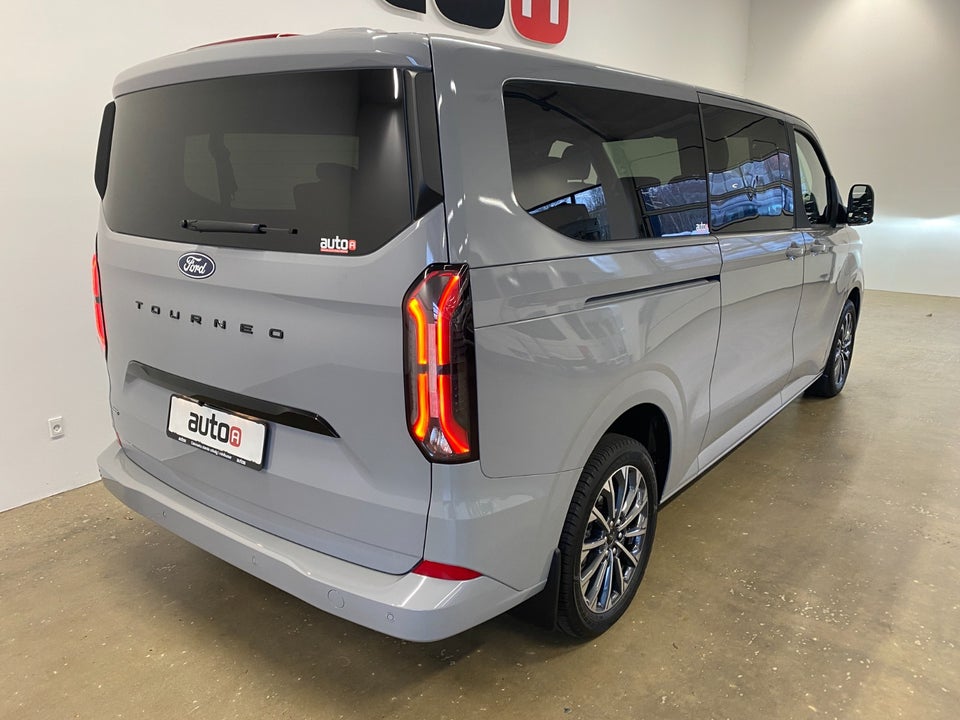 Ford Tourneo Custom 340L 2,5 PHEV Titanium X CVT