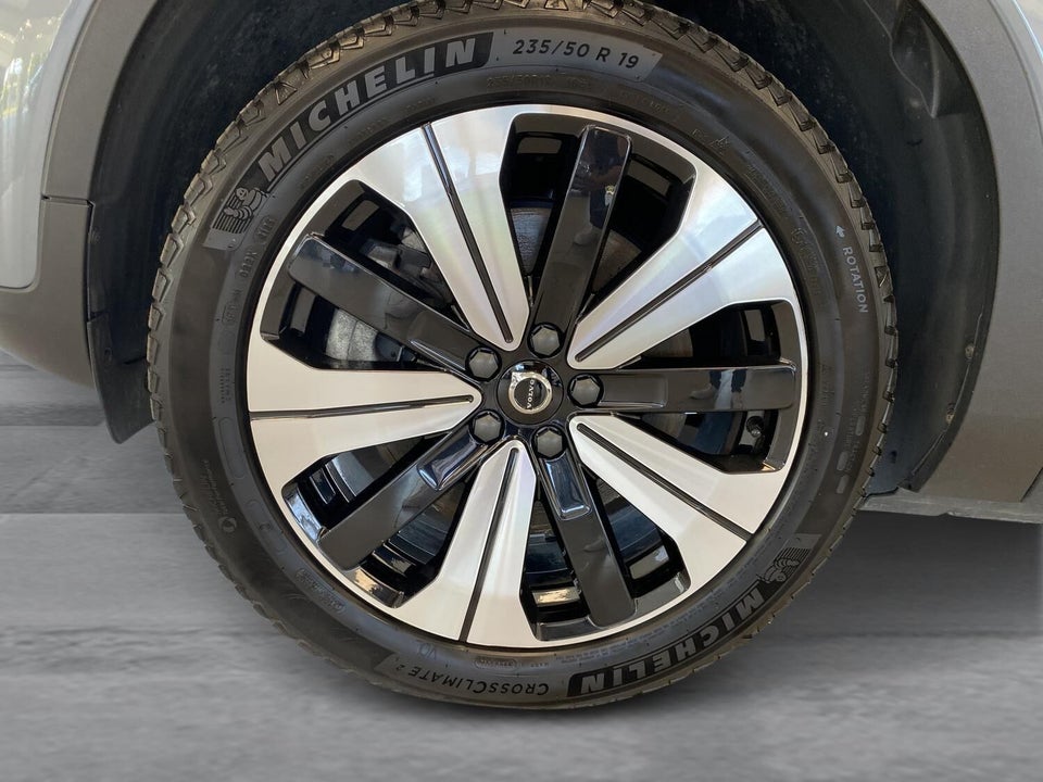 Volvo XC40 P8 ReCharge Twin Core 5d
