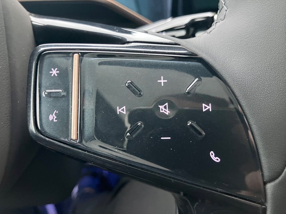 Hongqi EH7 111 Exclusive 4d