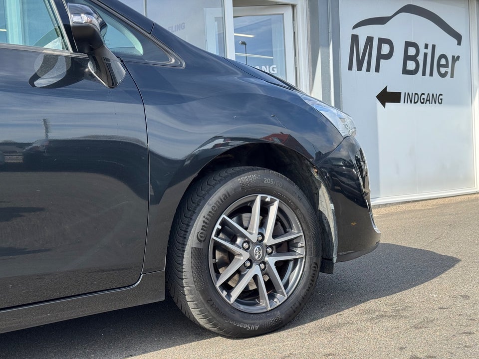 Toyota Verso 1,8 VVT-i T2 Limited 5d