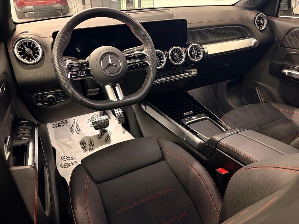 Mercedes EQB250+ 7prs 5d