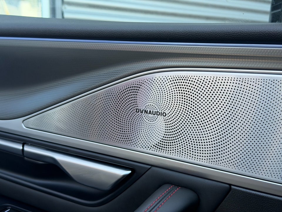 Xpeng P7 Performance 4d