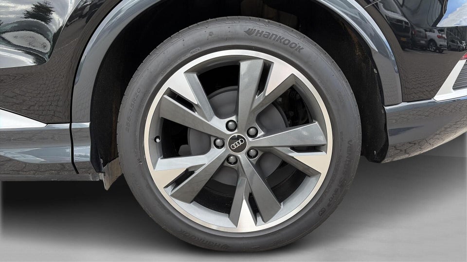 Audi Q4 e-tron 45 S-line Sportback 5d