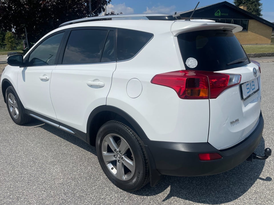 Toyota RAV4 2,0 D-4D T3 5d