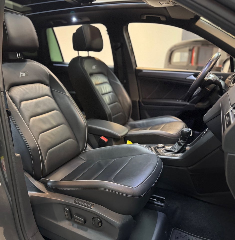 VW Tiguan 2,0 TDi 240 R-line DSG 4Motion 5d