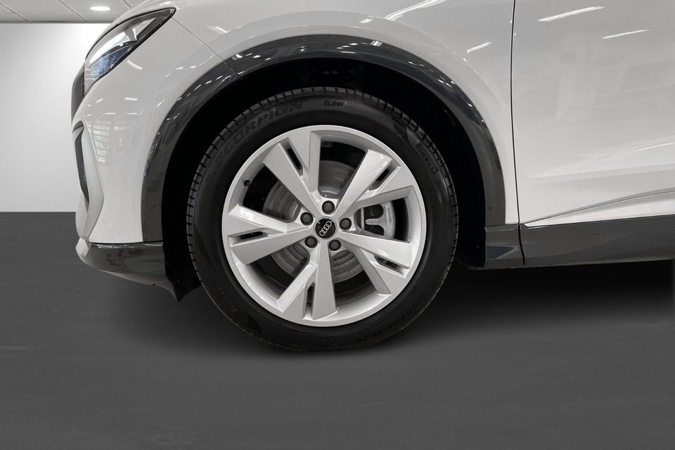 Audi Q4 e-tron 45 S-line 5d