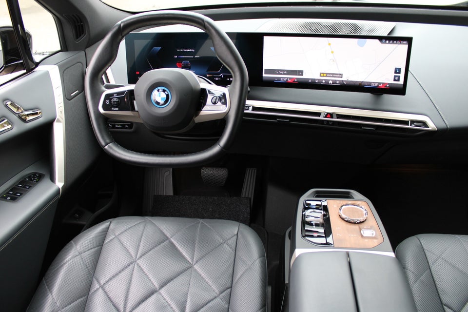 BMW iX xDrive40 Sport 5d