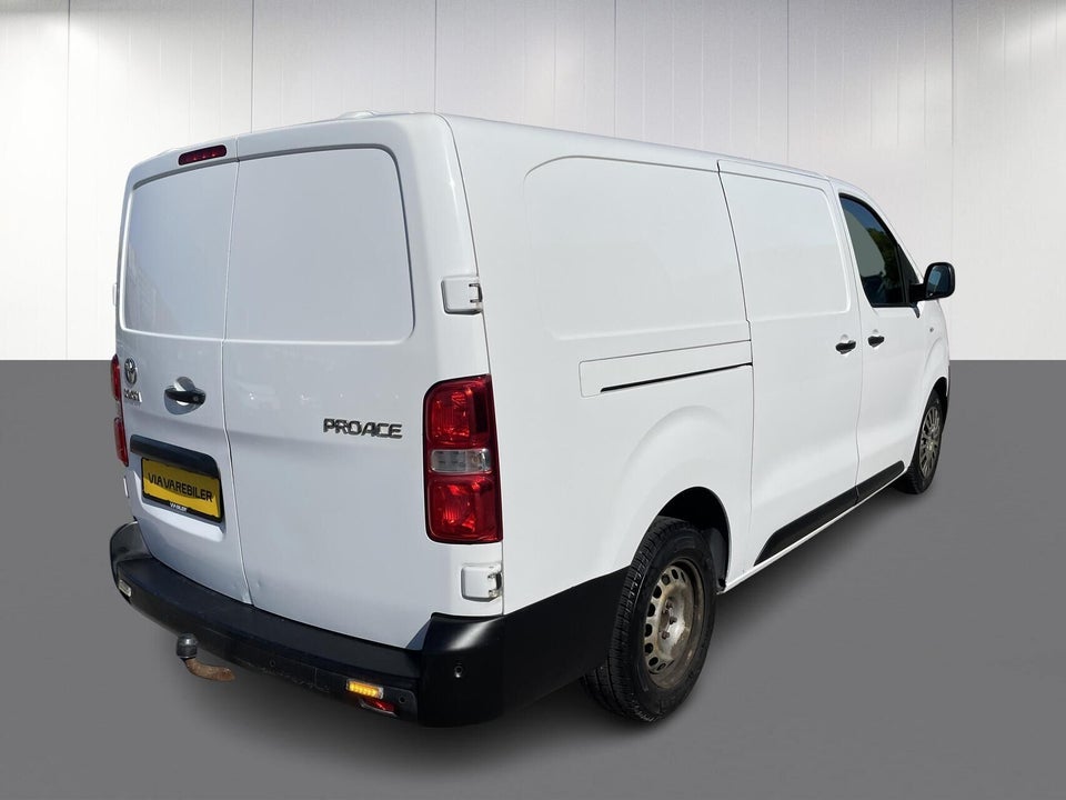 Toyota ProAce 2,0 D 122 Long Comfort Master 5d