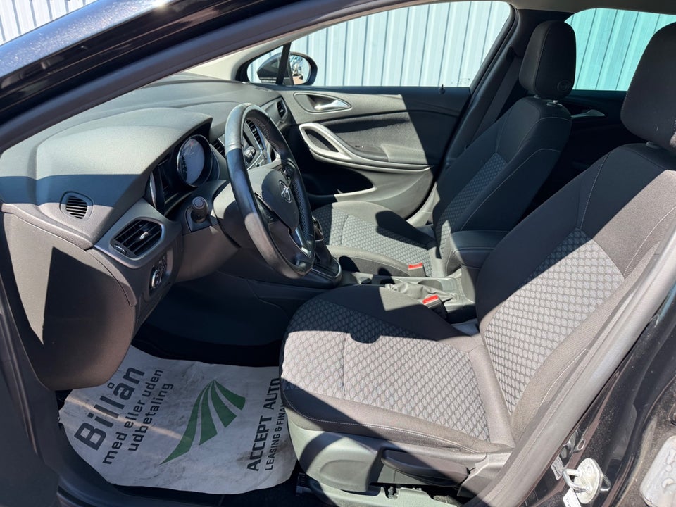 Opel Astra 1,2 T 110 Edition Sports Tourer 5d