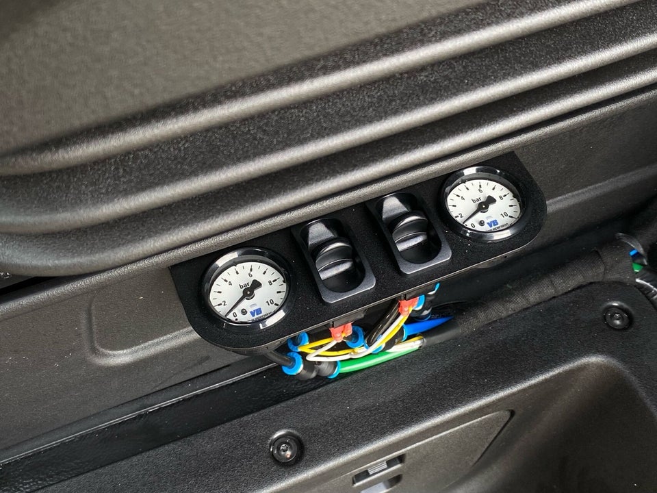 Iveco Daily 3,0 35S18 4100mm Box m/lift AG8