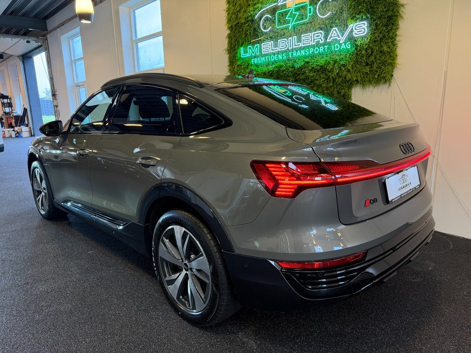 Audi Q8 e-tron 50 Advanced quattro 5d