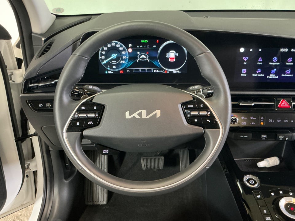 Kia Niro 64 EV Prestige 5d