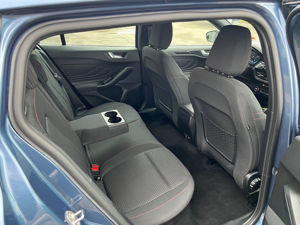 Ford Focus 1,0 EcoBoost ST-Line stc. 5d