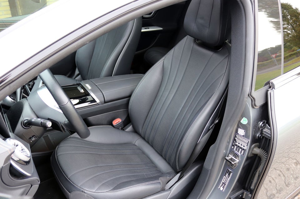 Mercedes EQE300 AMG Line 4d