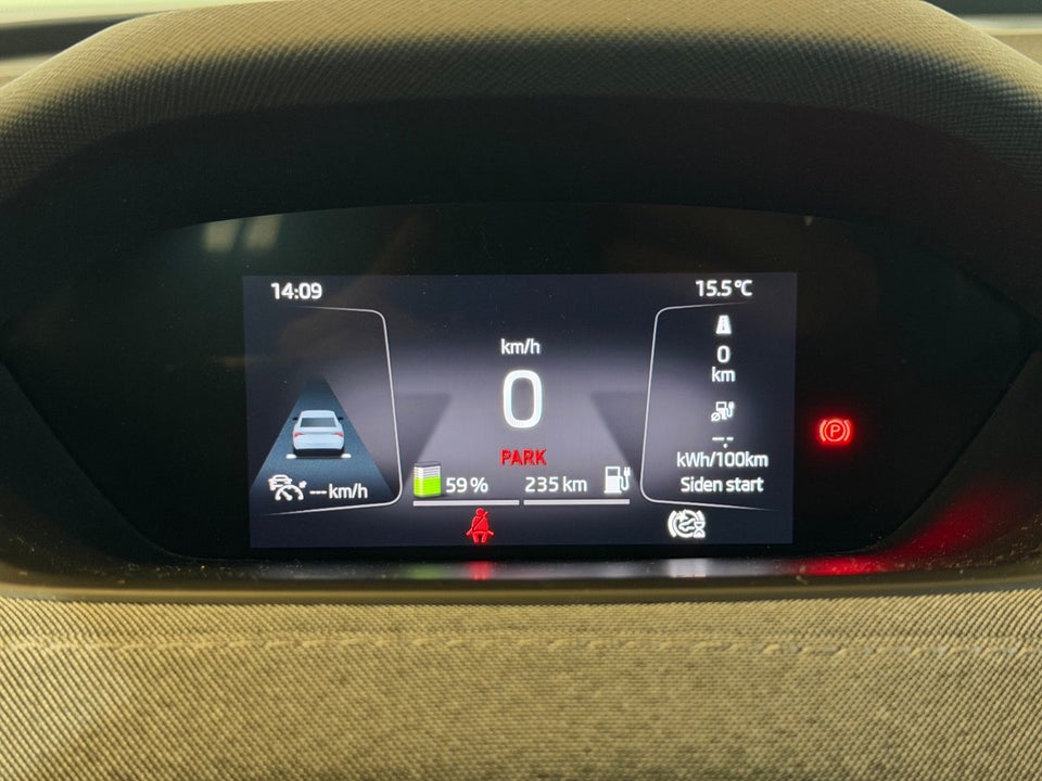 Skoda Enyaq 80 iV Plus Loft 5d