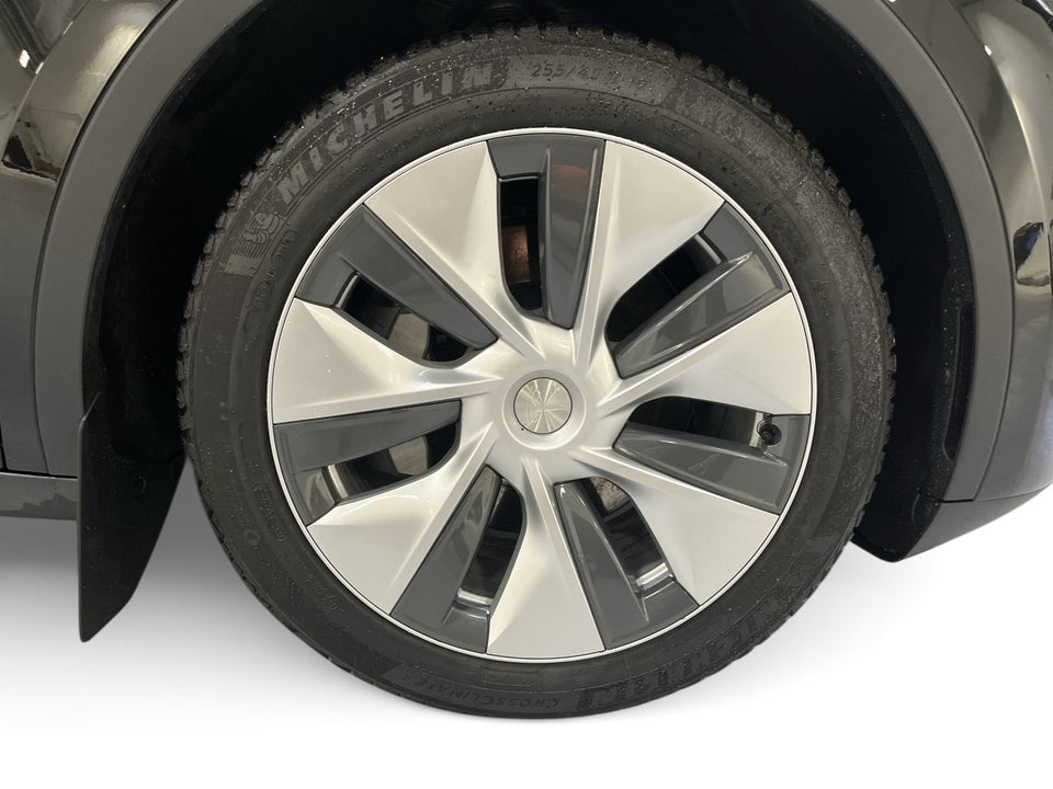 Tesla Model Y RWD 5d