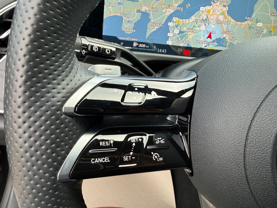 Mercedes E220 d 2,0 AMG Line stc. aut. Van 5d