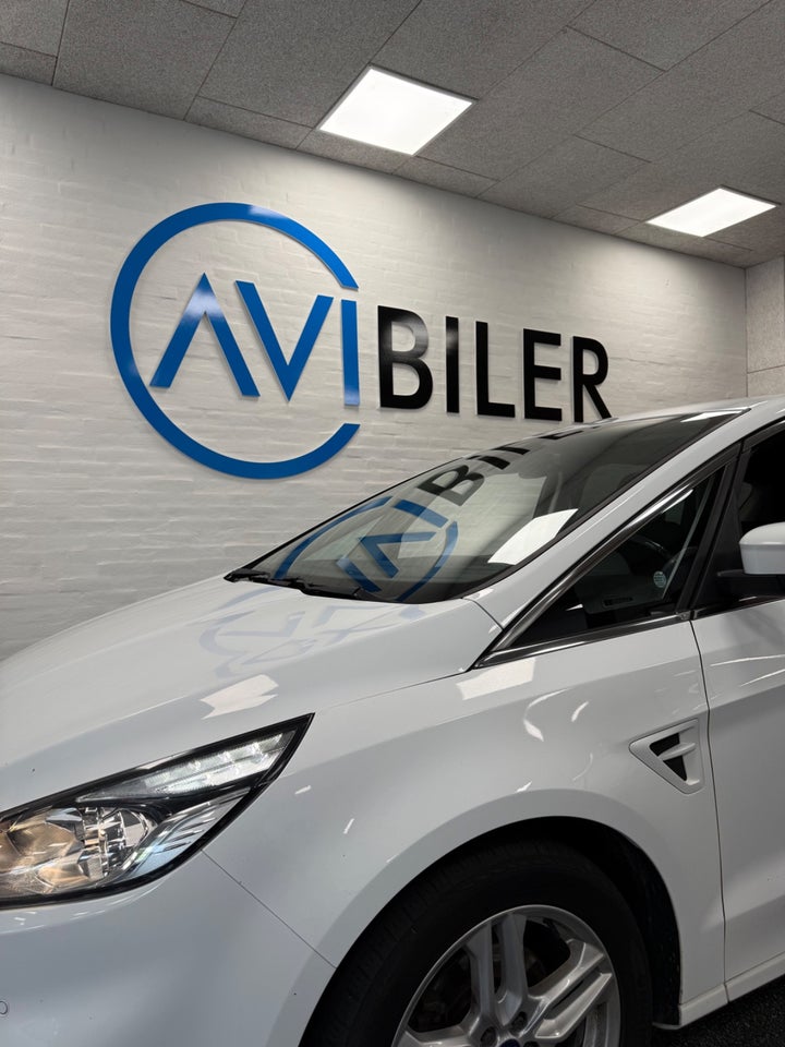 Ford S-MAX 2,0 TDCi 150 Titanium aut. 7prs 5d