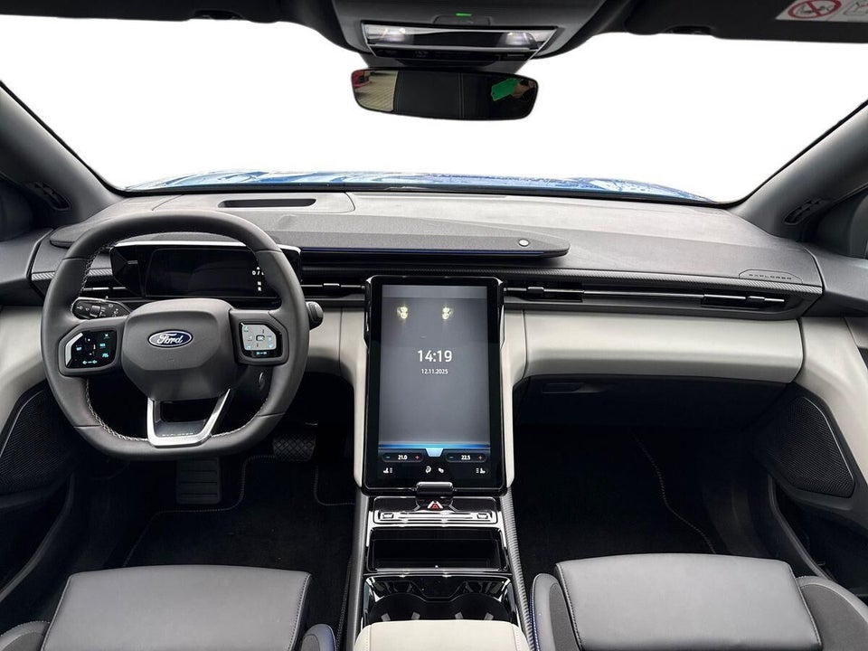 Ford Explorer 82 Premium Extended Range 5d