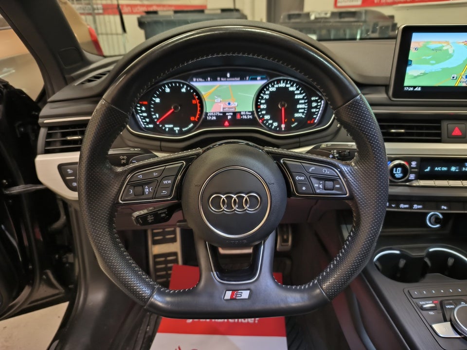 Audi A4 3,0 TDi 272 Sport Avant quattro Tiptr. 5d