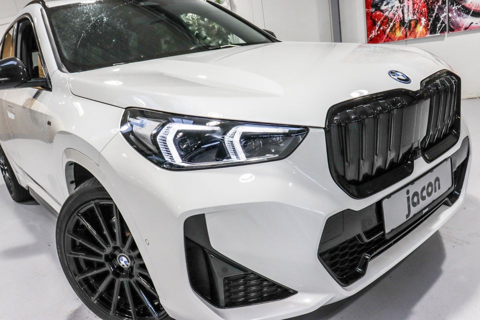 BMW iX1 xDrive30 Fully Charged M-Sport 5d