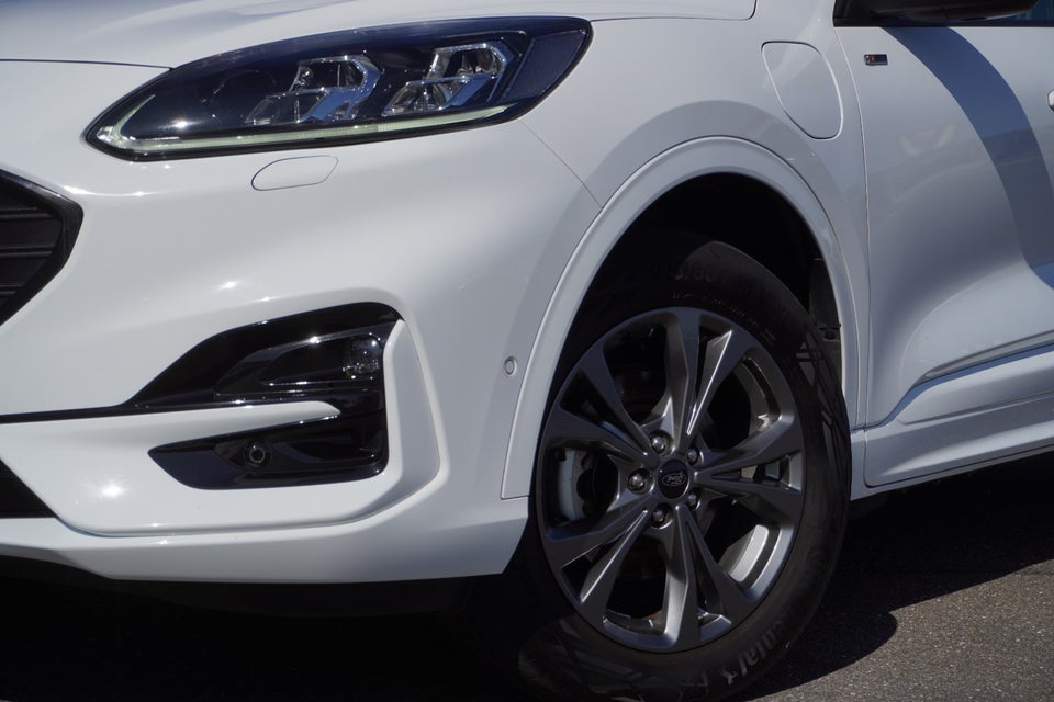 Ford Kuga 2,5 PHEV ST-Line CVT 5d