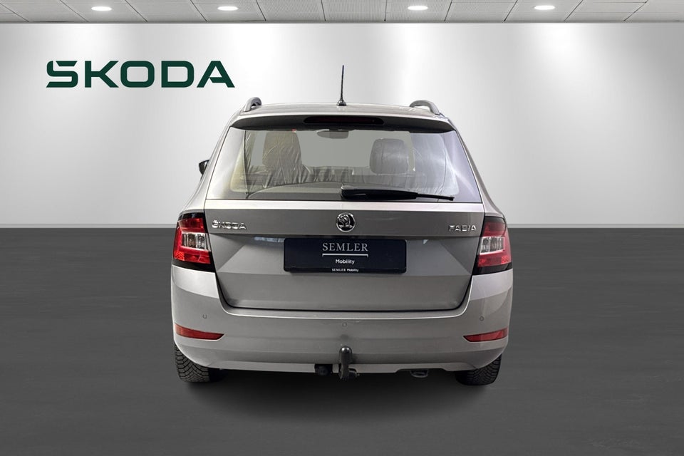 Skoda Fabia 1,0 TSi 110 Ambition Combi DSG 5d