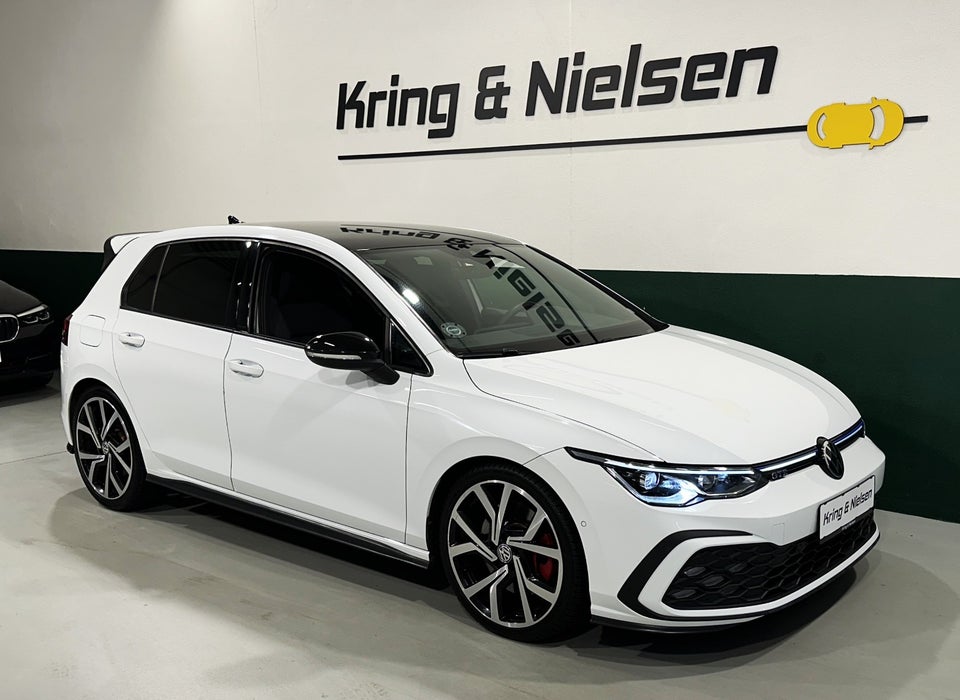 VW Golf VIII 1,4 GTE DSG 5d