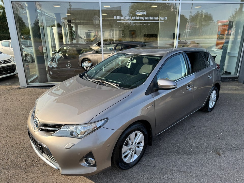 Toyota Auris 1,8 Hybrid H2 CVT 5d