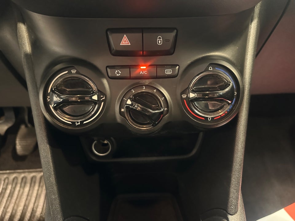 Peugeot 208 1,0 VTi Access Air 5d