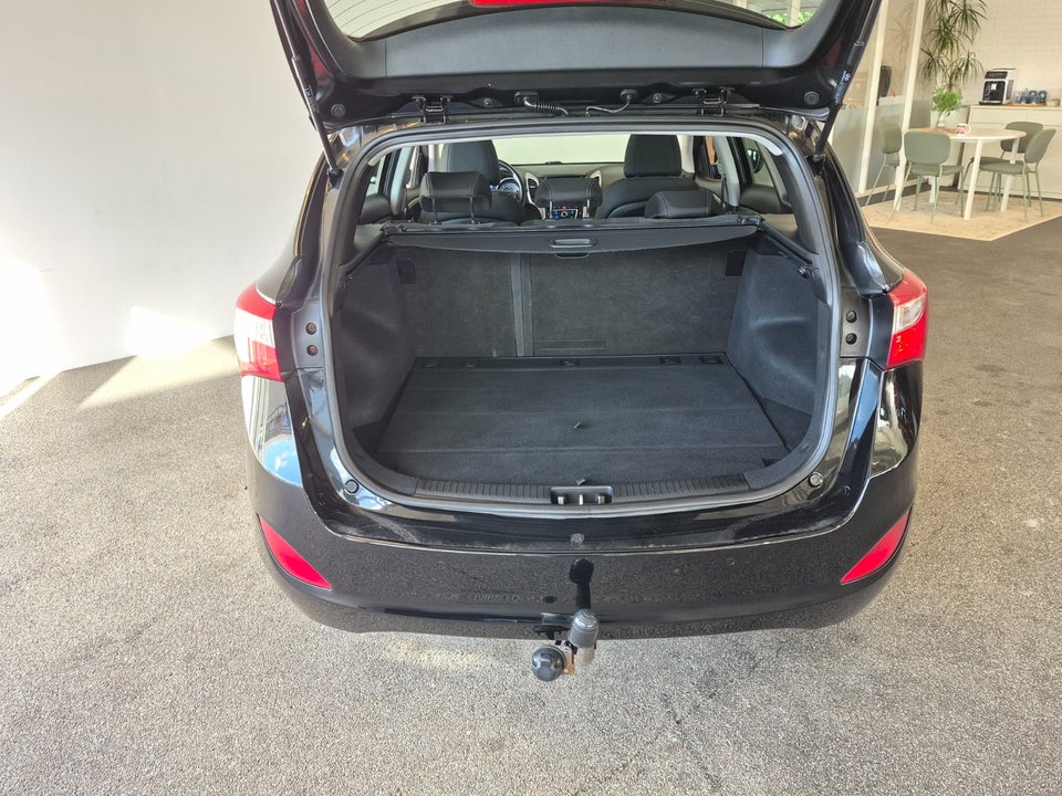 Hyundai i30 1,6 GDi Trend CW 5d